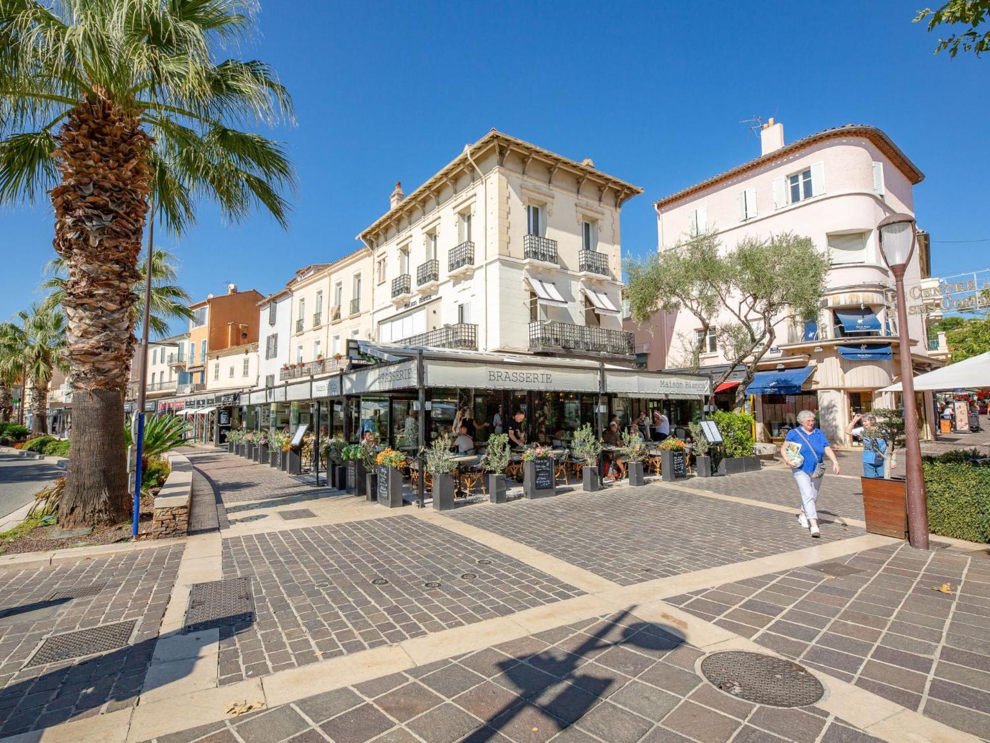 Apartment Les Sirenes By Interhome Sainte-Maxime Exterior photo